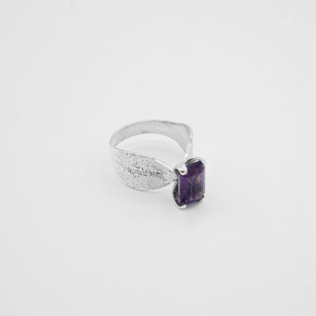 Gemify - Amethyst Leaf Ring - Ring - Gemify